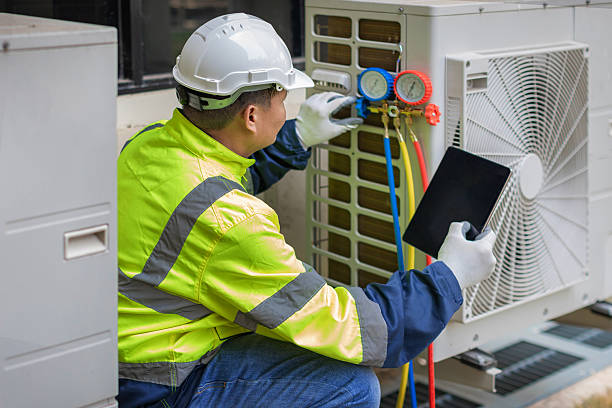 Professional Hvac technician working in Harrisonville, NJ
